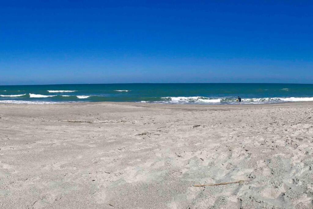 Bright And Beachy 2Bed 1Bath Home - Unit 210 可可比奇 外观 照片