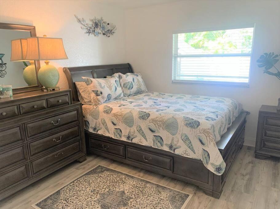 Bright And Beachy 2Bed 1Bath Home - Unit 210 可可比奇 外观 照片