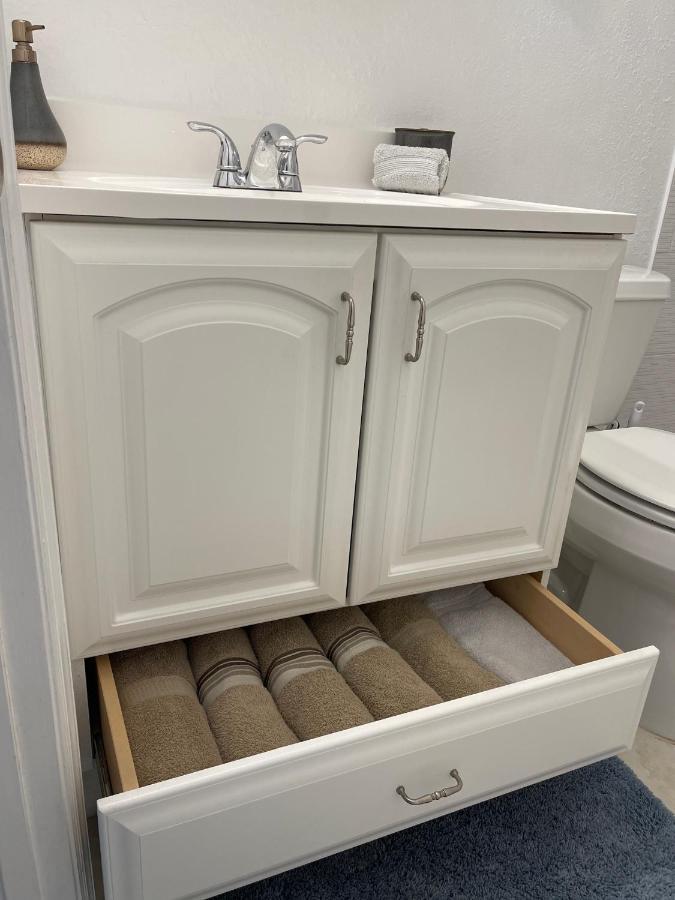 Bright And Beachy 2Bed 1Bath Home - Unit 210 可可比奇 外观 照片